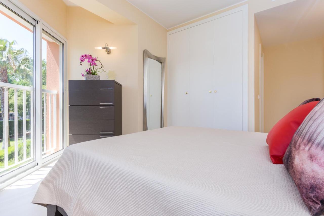 Litoralmar Beachfront Apartment Portimão Kültér fotó